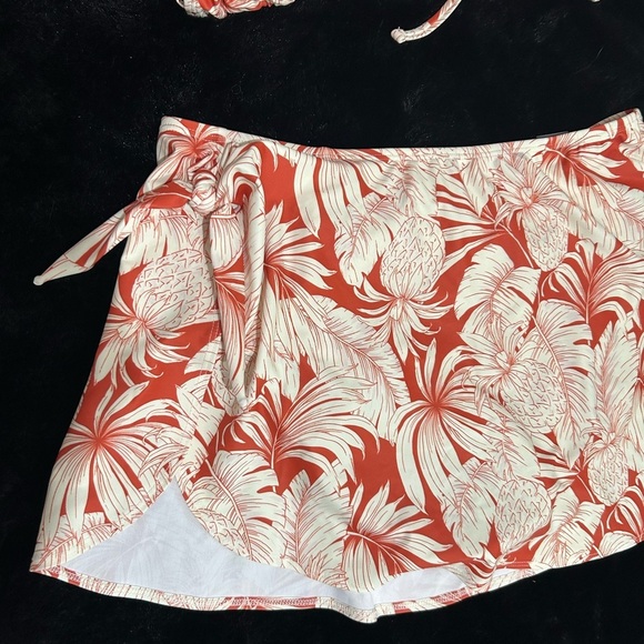 Old Navy Red Rust Tropical Bikini Set w/ Skirt Womens L NWT Pineapple Print Swim - Picture 4 of 11